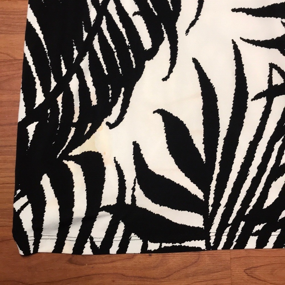 Cache Black and White Dress, size 2 - Picture 6 of 7